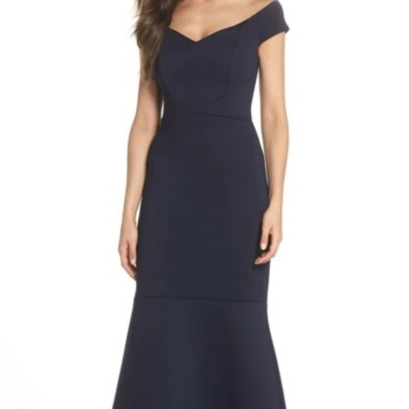eliza j trumpet gown